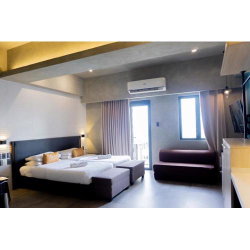 Spacious Condo with 50in TV & Netflix, Near Malls