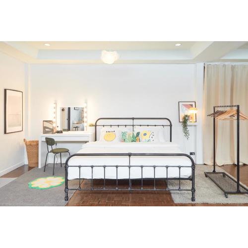 Spacious Design Loft with Rooftop