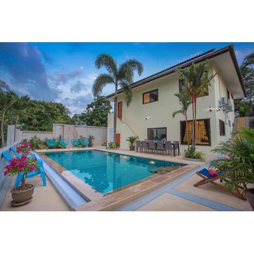 Spacious Family 5BR Villa Nikkie 3, Big Garden & Pool