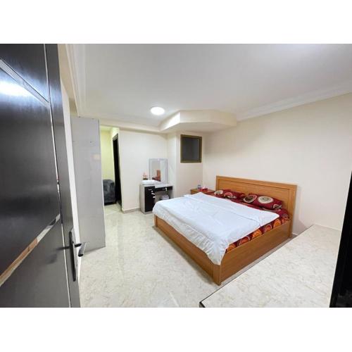 Spacious Fully Furnished Room