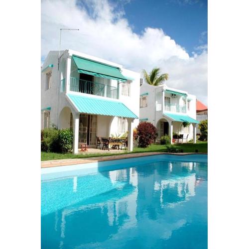 Spacious House in Flic en Flac with Shared Pool