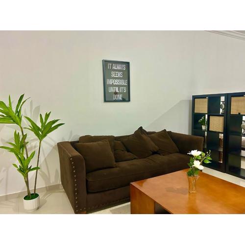 Spacious Luxury Stay by Corniche Beach