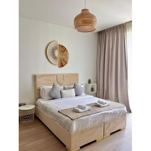 Spacious Minimalistic Studio