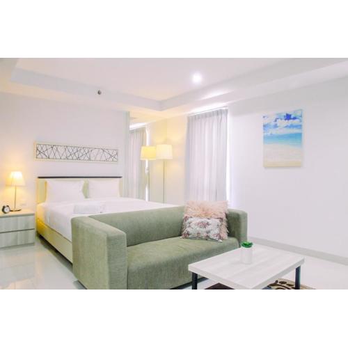 Spacious Studio Apartment @ Azalea Suites By Travelio