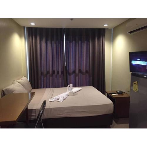 Spacious Studio Apartment B302