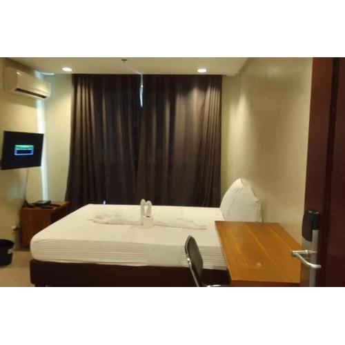 Spacious Studio Apartment B304