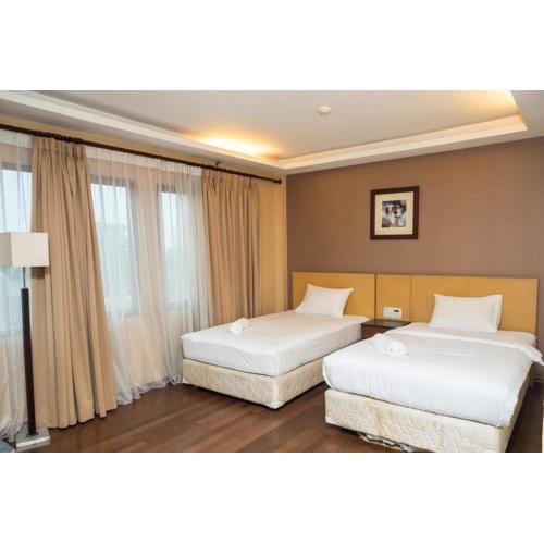Spacious Studio Room at Grand Setiabudi Apartment By Travelio