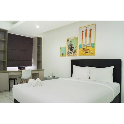 Spacious Studio Room Menteng Square Apartment By Travelio