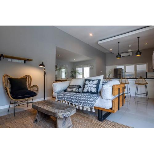 Spacious Two Bedroom Modern Tropical Home