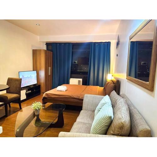 Spacious Unit in Gramercy Makati