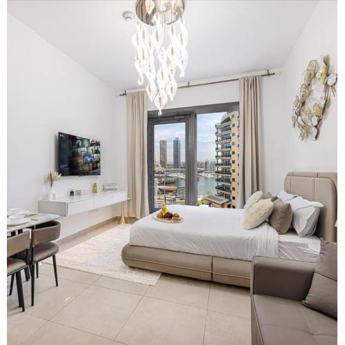 Sparkle Tower by Swarovski, Full Marina View, 2min JBR & Metro, Sleeps 4