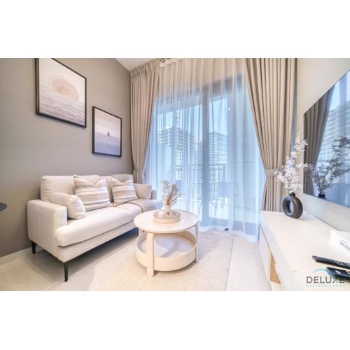 Special Deal Scenic 1BR Close to Burj Khalifa by Deluxe Holiday Homes