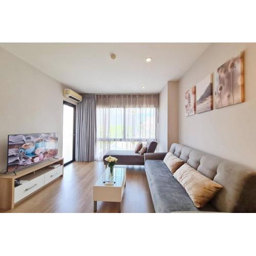 Specious Condo At Nimman With Rooftop Pool