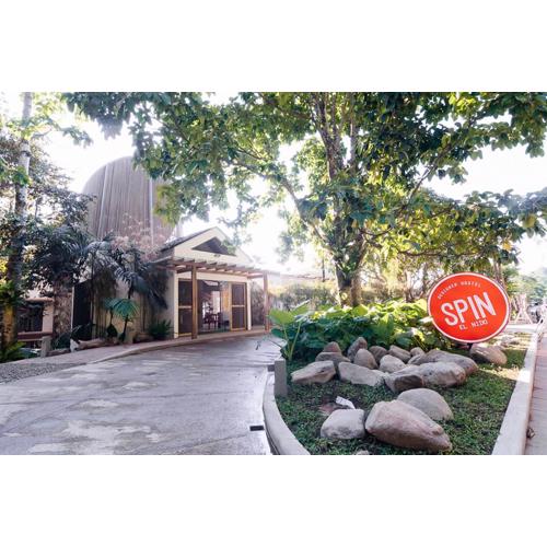 Spin Designer Hostel - El Nido