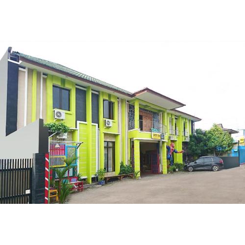 SPOT ON 2815 Hotel Damai