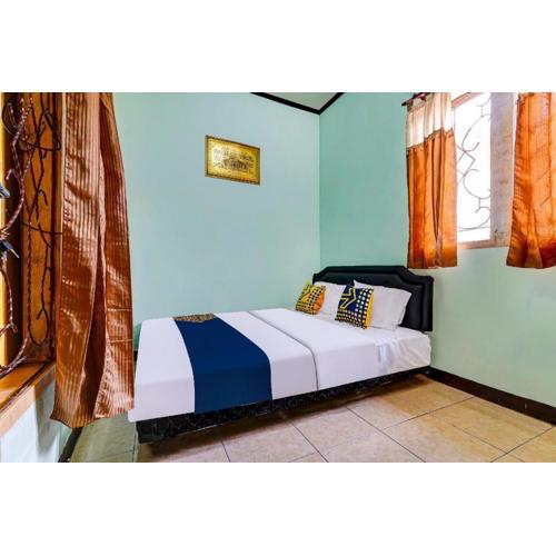 SPOT ON 91159 Kost Putrana Syariah