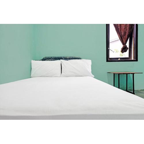 SPOT ON 91791 Homestay Surya Syariah