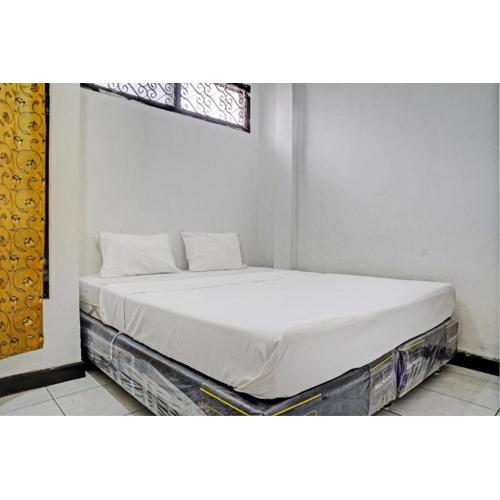 SPOT ON 93475 Garuda Homestay Syariah