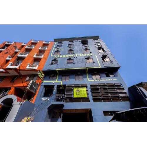 Spot On Junction Hostel