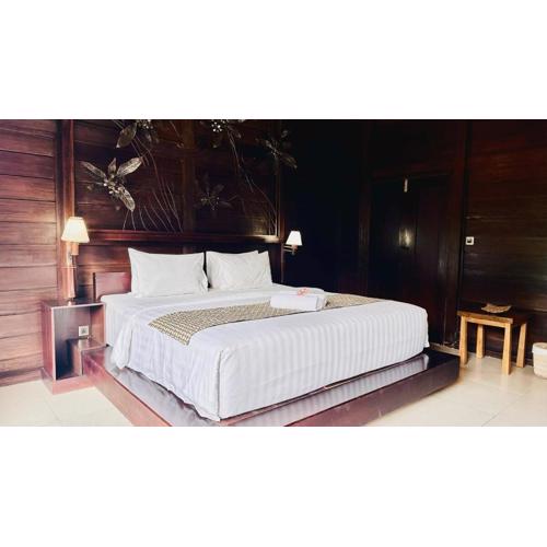 Sri Abi Ratu Villa Nakula Sadewa