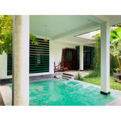 Sri Holiday House - Hikkaduwa