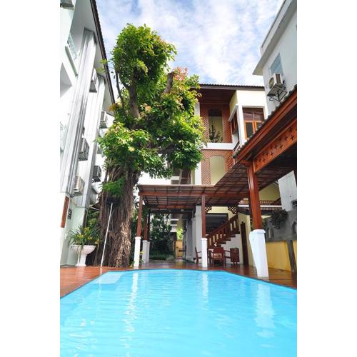 Sripat Guesthouse SHA Extra Plus