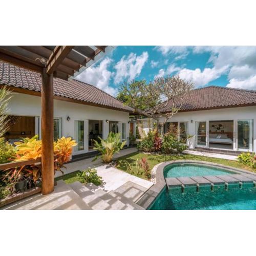 St Calyx 3BR in Berawa