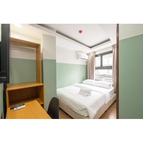 St. Marvin Studio Makati M202