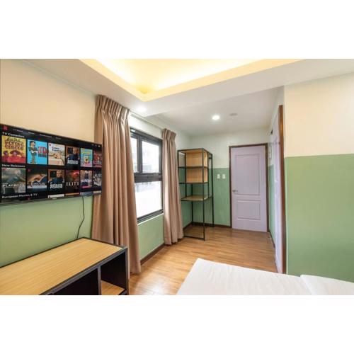 St. Marvin Studio Makati M206