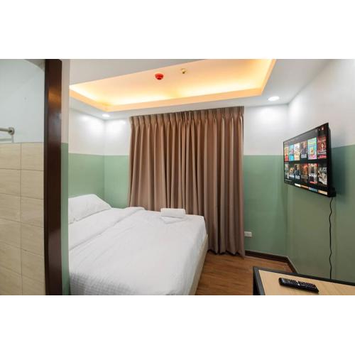 St. Marvin Studio Makati M208