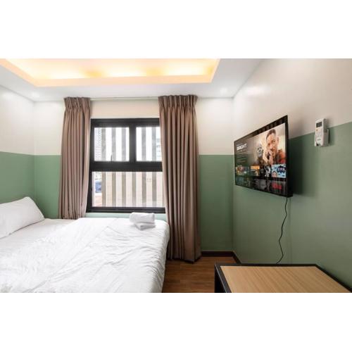 St. Marvin Studio Makati M308