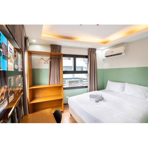 St. Marvin Studio Makati M405