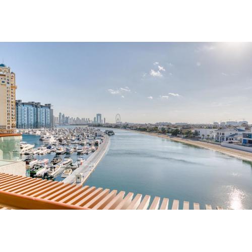 Starfish Palm Views Studio