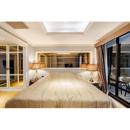 State tower City view Central River Station