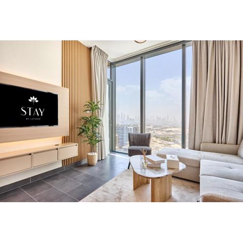 STAY BY LATINEM Luxury 1BR Holiday Home CB 1807 Near Burj Khalifa