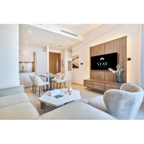 STAY BY LATINEM Luxury 1BR Holiday Home CVR A1814 near Burj Khalifa