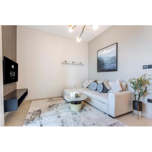 STAY BY LATINEM Luxury 1BR Holiday Home CVR A2504 near Burj Khalifa