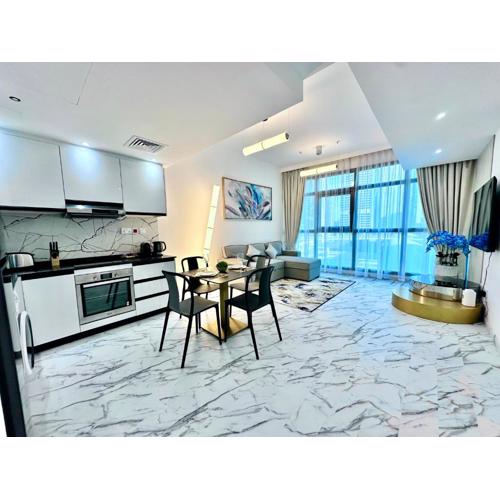 Stay in heart of Dubai Marina Residence B walk to the JBR