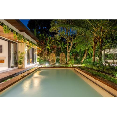 Stay in the Heart of Nature with Luxe Amenities