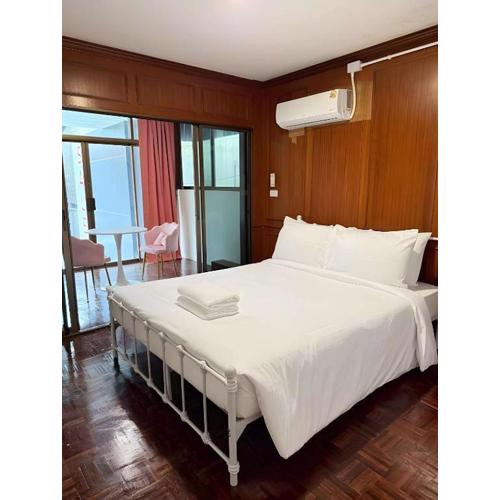 Stay On Sukhumvit 11 - สเตย์ออน สุขุมวิท ซอย 11