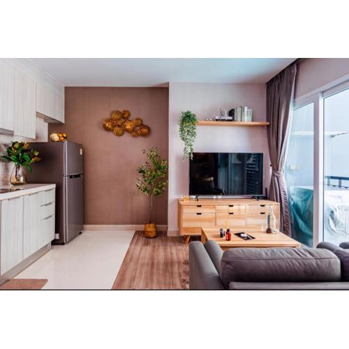 Stay with Pano at The Prio Condo