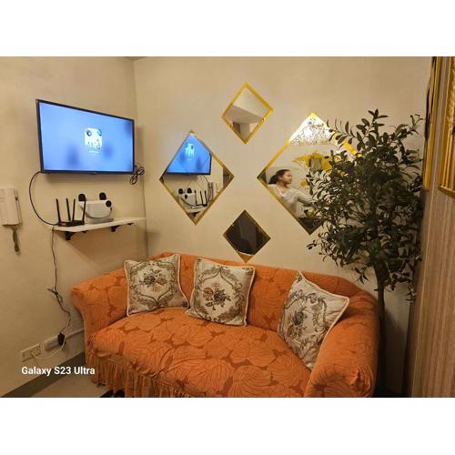 Staycation near MOA, SMX Convention, DFA & NAIA,