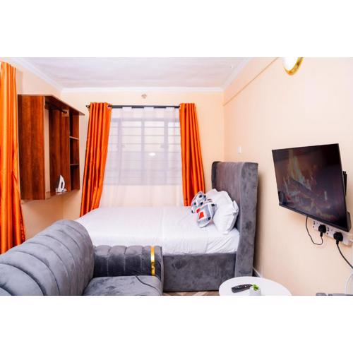 Staycation with Rael