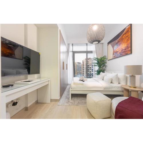 StayShort - A Spectacular Studio in Azizi Riviera 1