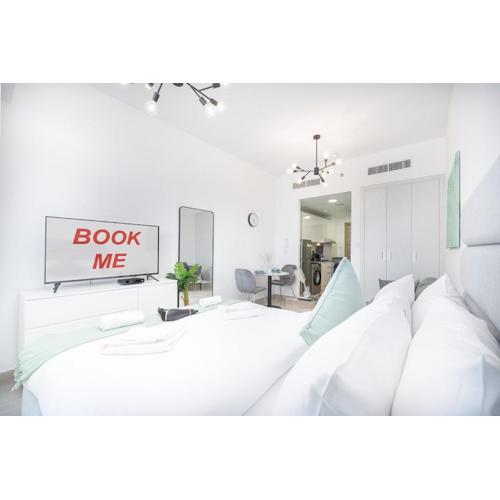 StayShort - Calm and comfy Studio apartment at Bloom Heights A in JVC!