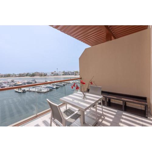 StayShort - Chic Studio in Palm Jumeirah Sleeps 2 with Balcony