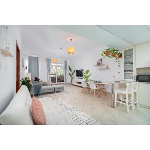 StayShort - Cozy 1-Bedroom Apartment for 5 in Motor City!