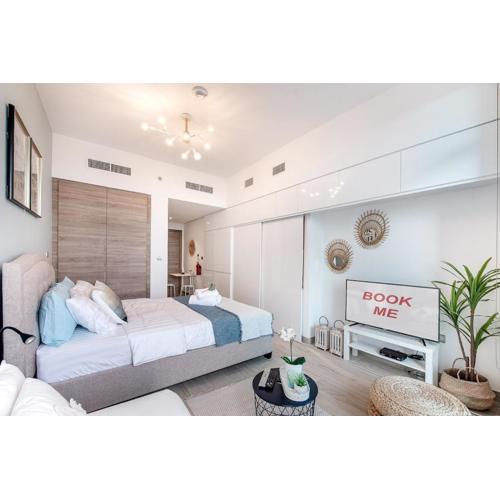 StayShort - Cozy & Bright Studio Retreat for 3 in Dubai Marina