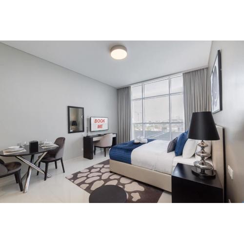 StayShort - Damac Hills Studio for 2 people with Pool