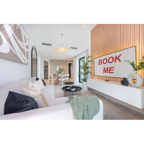 StayShort - Gracious 1-Bedroom with City View at Square Tower in JVC